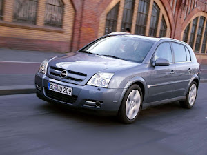 Opel Signum V6 CDTI 2003 (1)