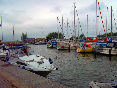 Boote im Yachthafen