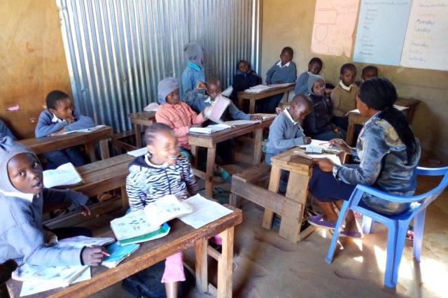 Teaching Volunteer Program in Kenya