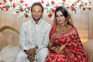 Bangladesh cricketers with his wife