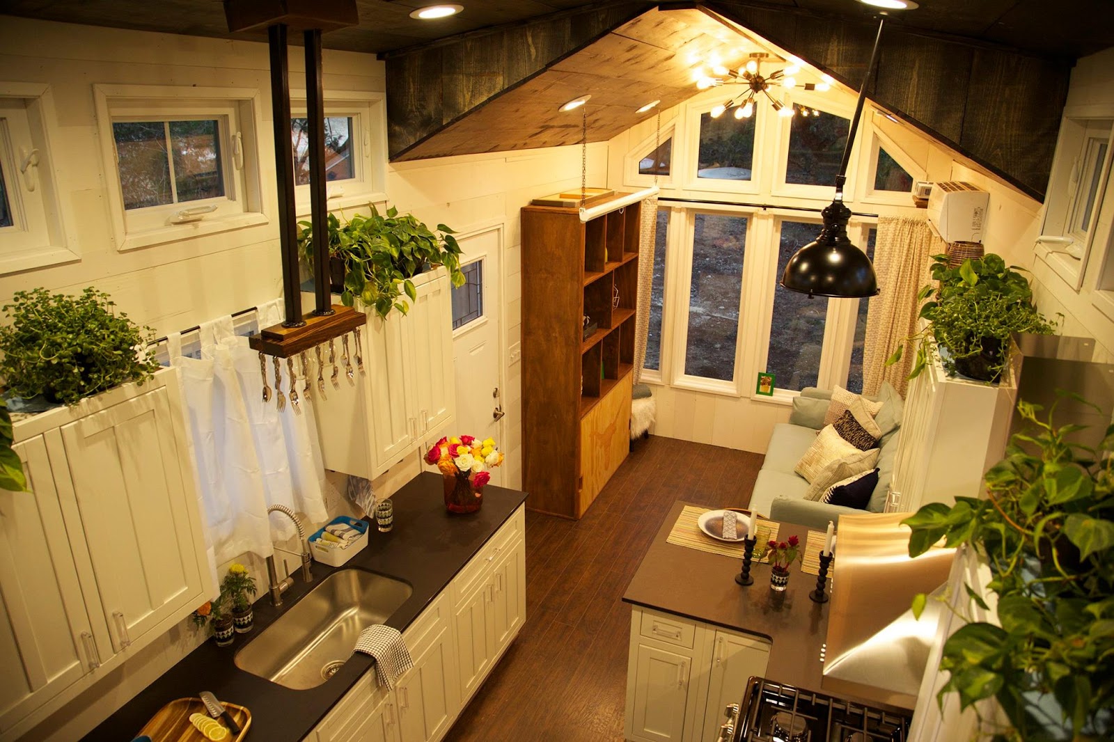 The World Travler House 250 Sq Ft TINY HOUSE TOWN