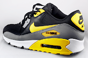 New Nike ReleasesAir Max 90, Air Structure '92 (picture )