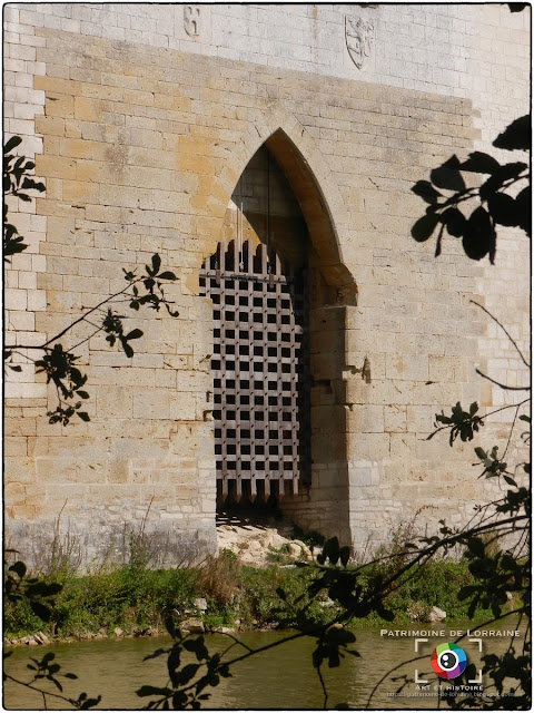 VAUCOULEURS (55) - La Maison-forte de Gombervaux (1ère partie)