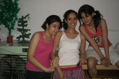 Dhoni's Wife Sakshi Rawat Leaked College Pics