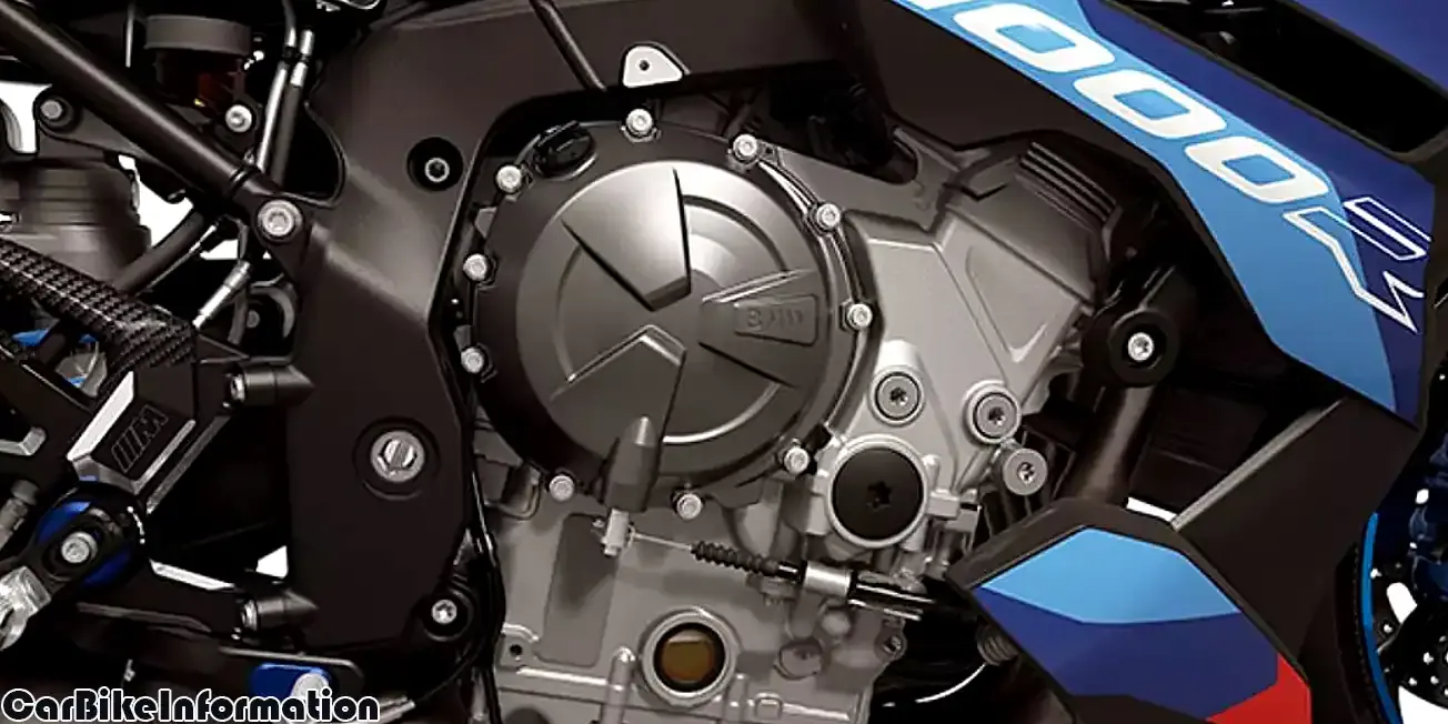 BMW M1000R Engine