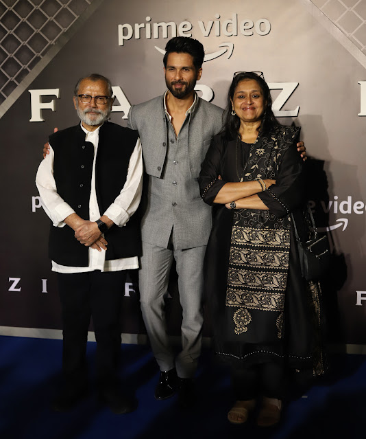 Shahid Kapoor arrives with his wife Mira Rajput  for the ‘Farzi’ screening