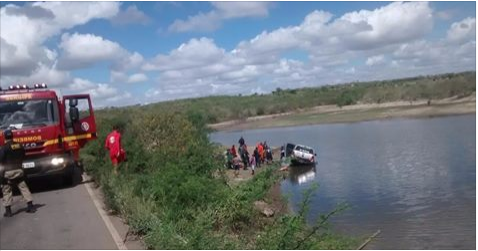 Sergipe: Viatura da polícia militar capota quando acompanhava comitiva da Tocha Olímpica