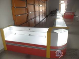 Konsultan Display Untuk Toko + Furniture Semarang ( Etalase Display )