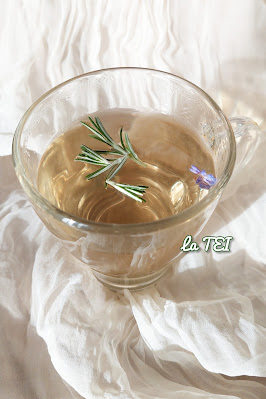 Tisana di rosmarino stimolante