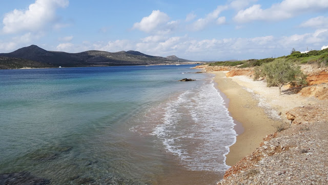 plages anti paros 