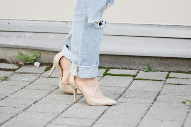 nude high heels