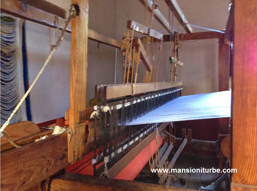 La manta artesanal de Pátzcuaro se elabora en Telares de Pedal