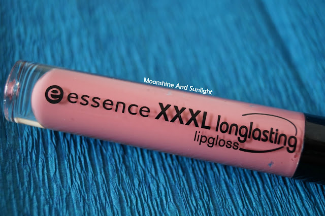 Essence XXXL Longlasting Lipgloss in VELVET ROSE review 