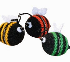 http://www.tejiendoperu.com/mu%C3%B1ecos-en-dos-agujas/abejas/