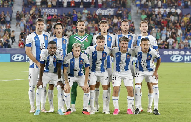 R. C. D. ESPANYOL DE BARCELONA. Temporada 2023-24. Leandro Cabrera, Pere Milla, Fernando Pacheco, Jofre Carreras, Edu Expósito, Fernando Calero. Ramón, Pol Lozano, Javi Puado, Nico Melamed, Omar El Hilali. LEVANTE U. D. 1 🆚 R. C. D. ESPANYOL DE BARCELONA 4 Viernes 08/09/2023, 21:00 horas. Campeonato de Liga de 2ª División, jornada 5. Valencia, estadio Ciutat de València: 15.548 espectadores. GOLES: ⚽0-1: 13’, Nico Melamed. ⚽1-1: 34’, Mohamed Bouldini. ⚽1-2: 45+1’, Javi Puado. ⚽1-3: 66’, Nico Melamed. ⚽1-4: 84’, Javi Puado.