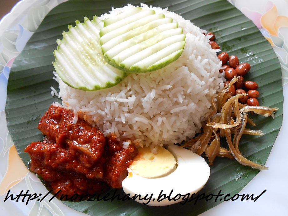 Norzie hany: Nasi Lemak Sambal Sotong