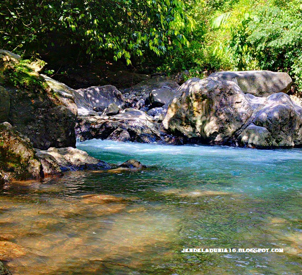 [http://FindWisata.blogspot.com] Lubuak Paraku, Objek Wisata Pemandian Alam Terbaik Di Kota Padan