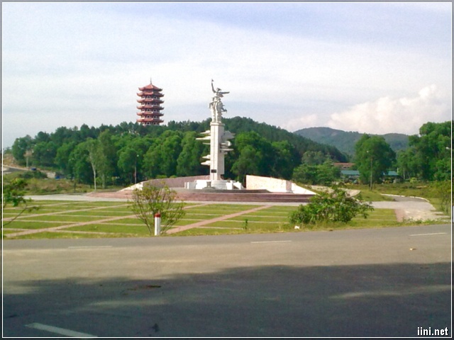 Khu di tích Ngã Ba Đồng Lộc - Nghệ An