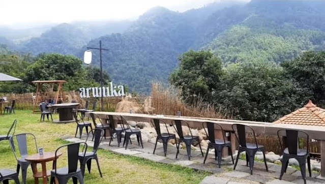 Arunika Eatery Kuningan Daya Tarik