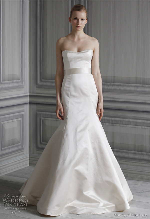 Monique Lhuillier Strapless Lace Wedding Dress 5