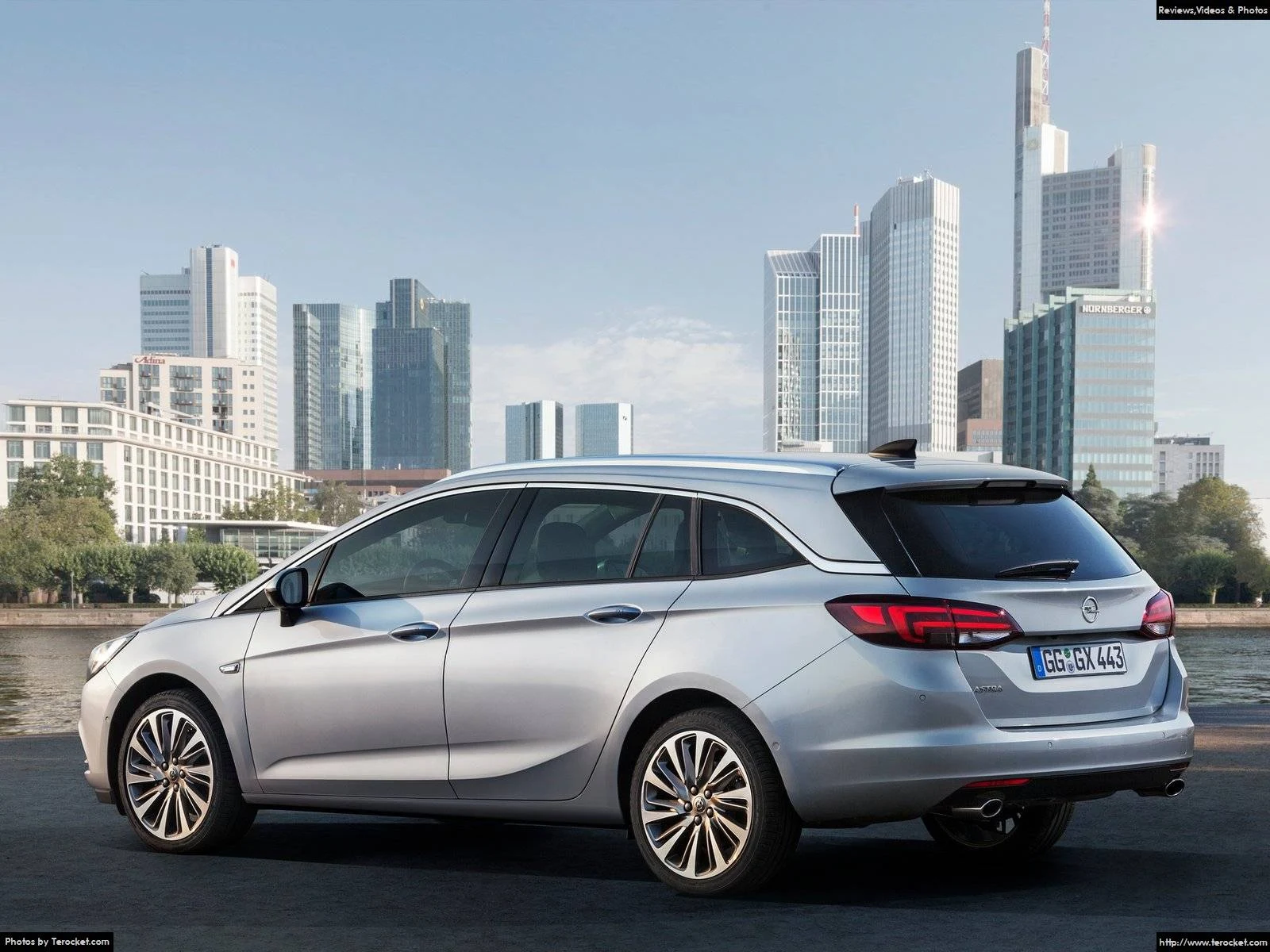 Hình ảnh xe ô tô Opel Astra Sports Tourer 2016 & nội ngoại thất