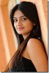 NIKITHA NARAYAN NEW WALLPAPERS navel show