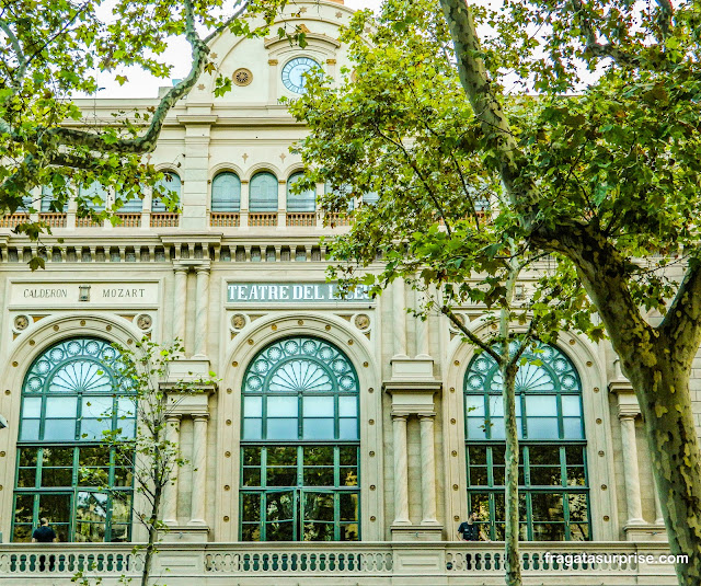 Gran Teatre del Liceu nas Ramblas de Barcelona