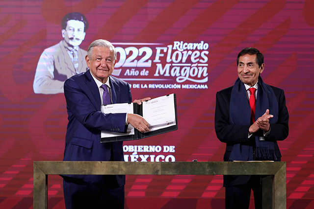 Acuerdo de apertura contra la inflación y la carestía entre Gobierno y emprfesarios