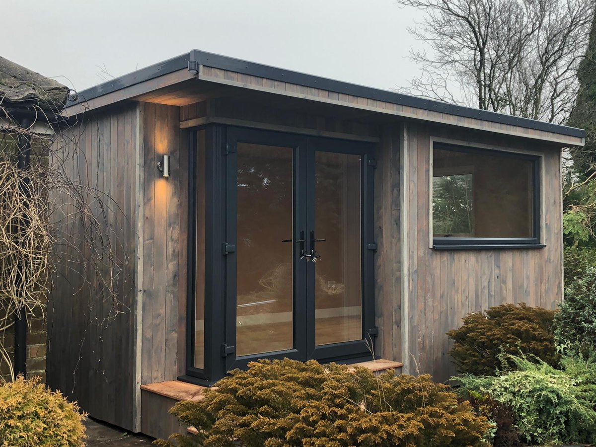 Shedworking: Garden office with rustic effect cladding
