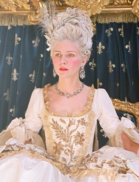 Marie Antoinette Kirsten Dunst movie still