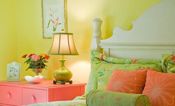 Kamar Tidur Modern Bertema Warna Kuning