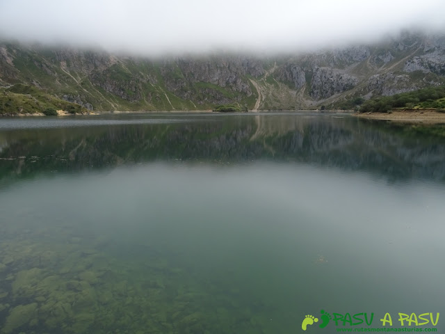 Lago del Valle desde el muro