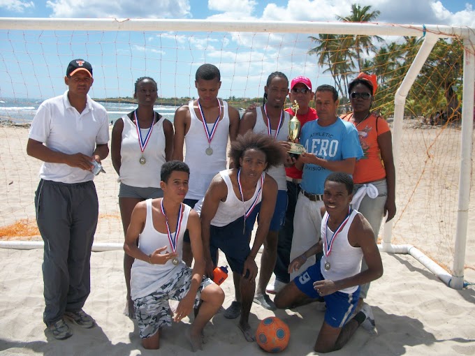 EN ROMANA, TORNEO REGIONAL DE FUTBOL PLAYA