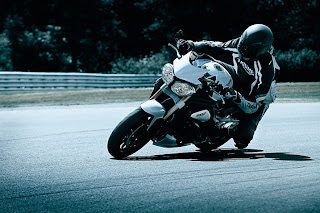 2011 Triumph Speed Triple Gallery