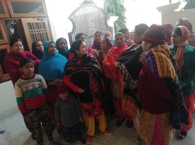 पानी ना मिलने से महिलाओं में बडा गुस्सा