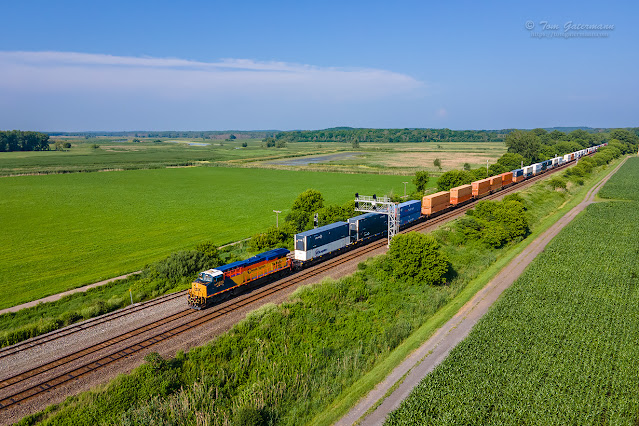 CSXT 1973 "Chessie System" leads I157-03 west through CP 320 at Savannah, NY.