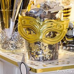 New Year Eve Party | Themes | Ideas for adults | Games | Teenagers | 2017