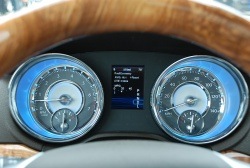 mdm-1039-2012-chrysler-300_gy_4-1039
