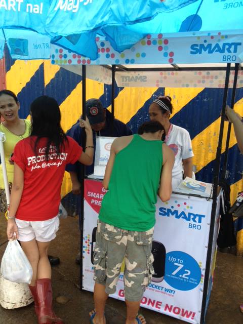 Smart sets up Libreng Tawag station for Habagat affected areas