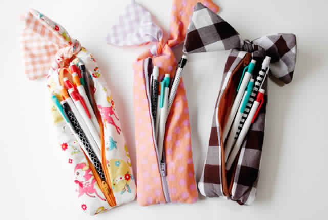 15 Zipper Pouch Tutorials