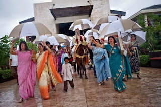 Indian Wedding Planning Tips for a Rainy Wedding! | Wedding Under Umbrellas