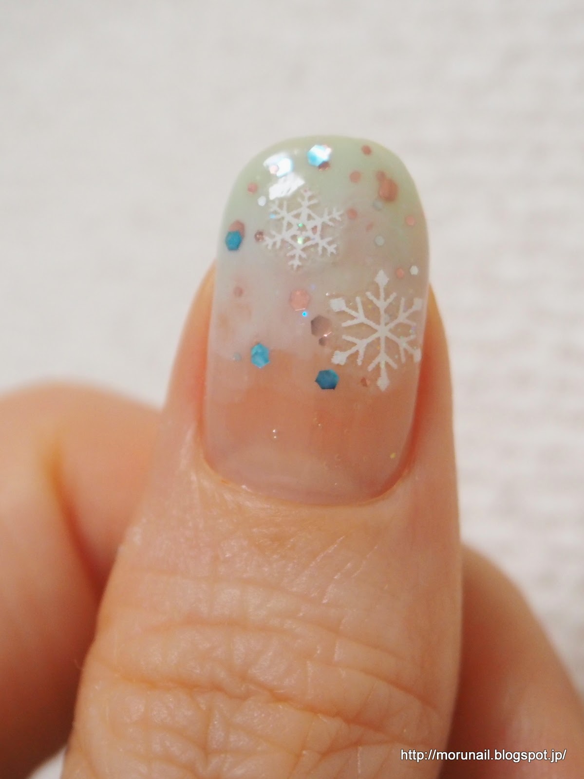 Moru S Nails 雪の結晶ネイルと２周年