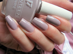 Seventeen 271 swatch nail polish