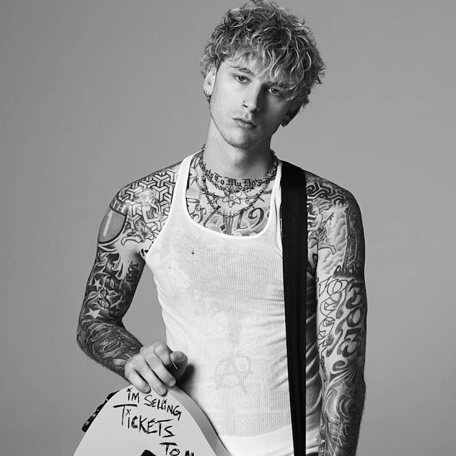 Machine Gun Kelly- DAYWALKER! Lyrics