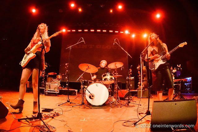 Ohmme at The Danforth Music Hall on June 23, 2022 Photo by John Ordean at One In Ten Words oneintenwords.com toronto indie alternative live music blog concert photography pictures photos nikon d750 camera yyz photographer