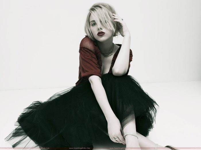 Scarlett Johansson HD Wallpaper -06