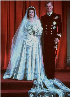 queen elizabeth 2nd wedding dress. queen elizabeth ii wedding