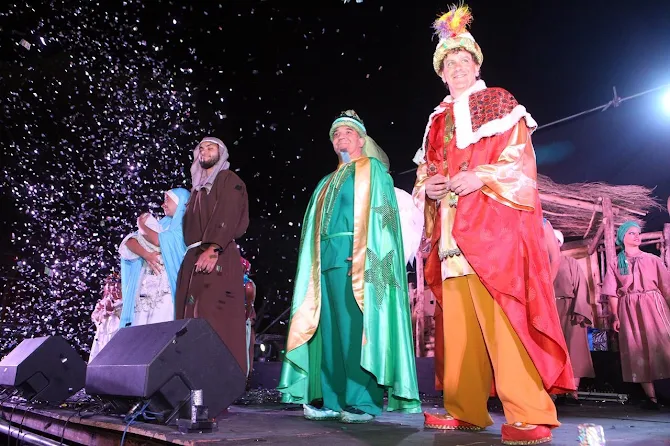 La noche mágica de los Reyes Magos ilusiona a las familias de San Rafael
