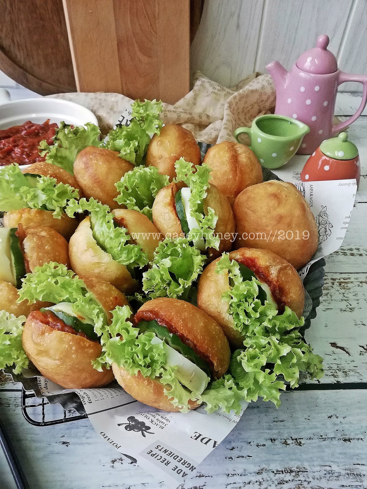 RESEPI TERBAIK PAU SAMBAL ATAU BURGER MALAYSIA YANG GEBU 