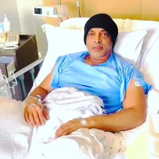 Shoaib Akhtar at hospital